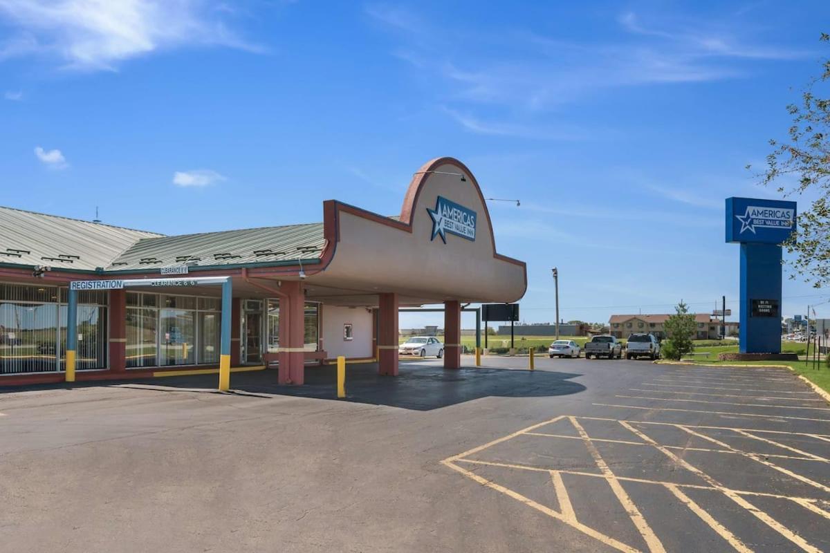 Americas Best Value Inn St. Joseph At I-29 Экстерьер фото